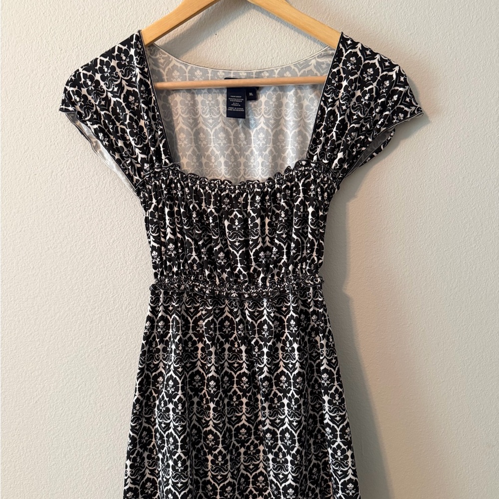 Max Edition Black and White Midi Dress